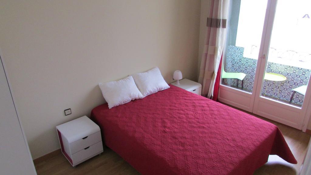 Apartamento Costa Cabral Porto Bilik gambar